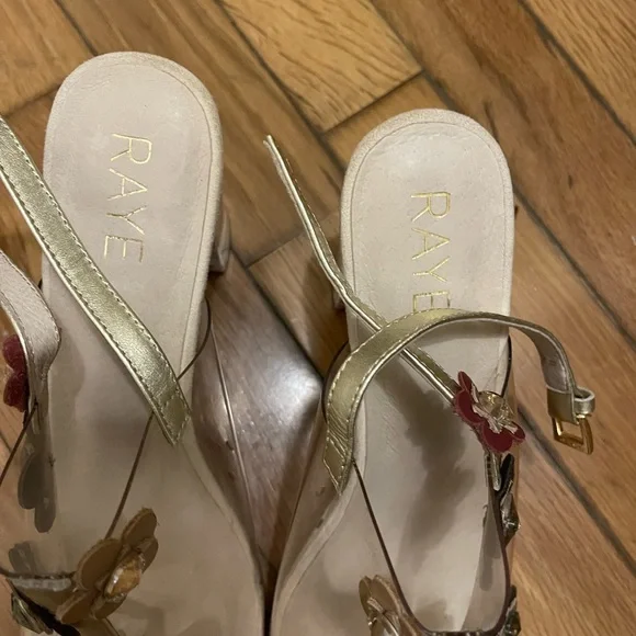 New never worn. Very beautiful with short dress or with business style . - Picture 4 of 8